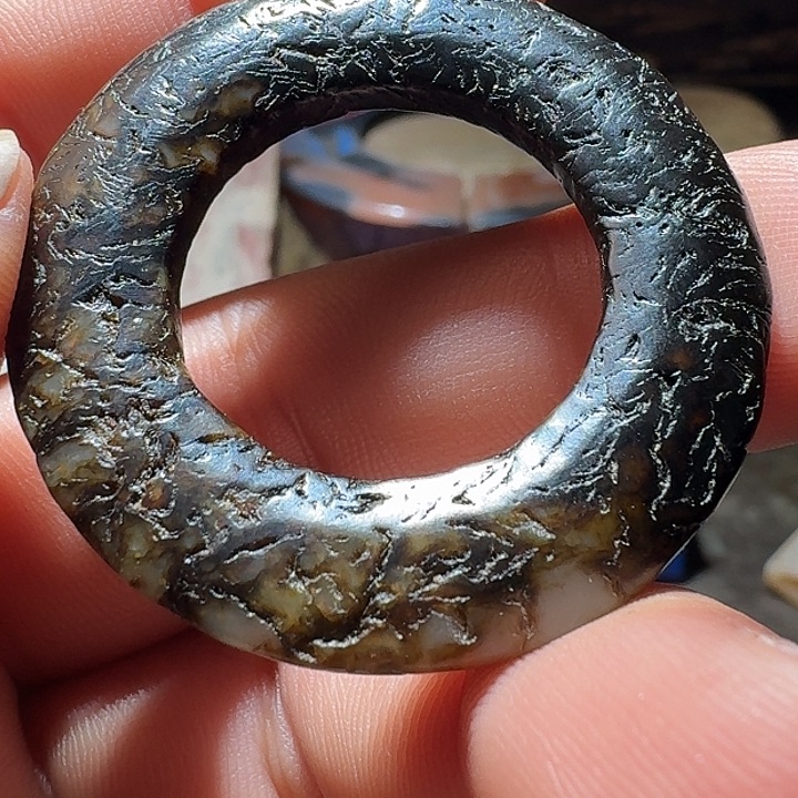 和田玉（糖玉）颈饰未镶嵌石*玉