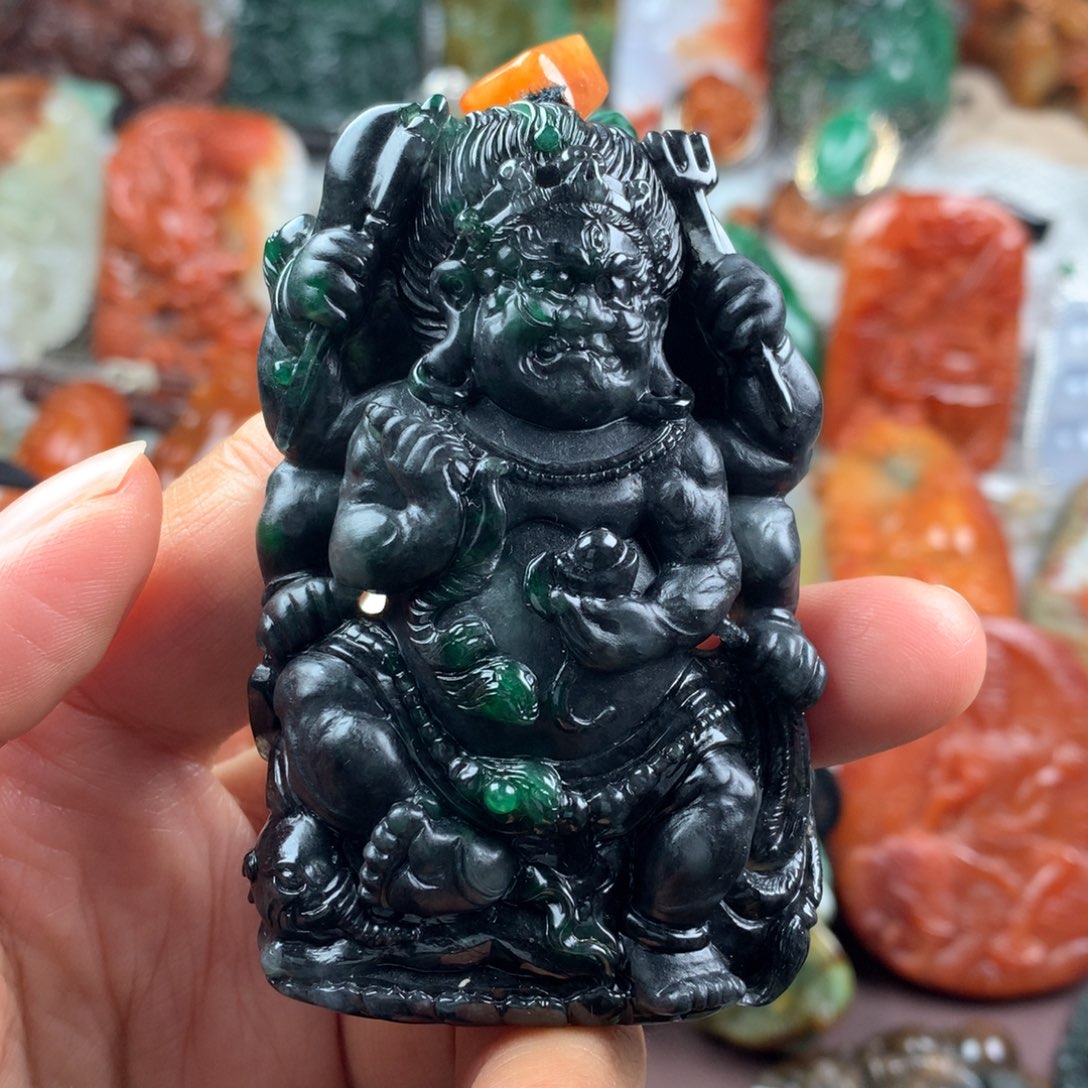 一***祥翡翠未镶嵌颈饰挂件