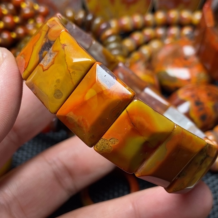 玛瑙/玉髓手串未镶嵌