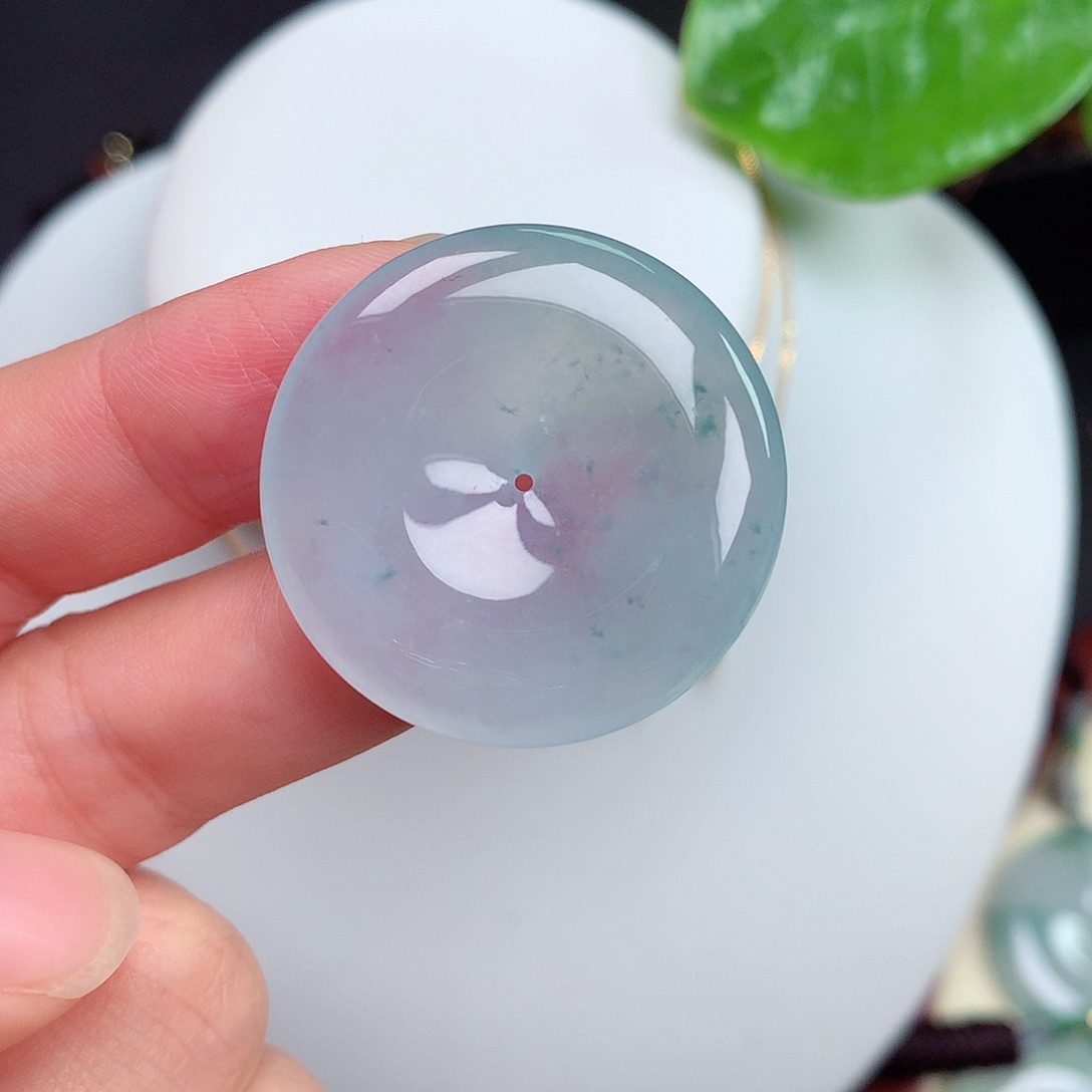 翡翠未镶嵌颈饰平安扣