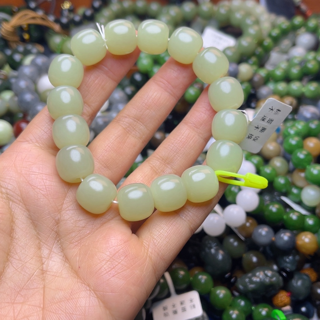 和田玉未镶嵌手链