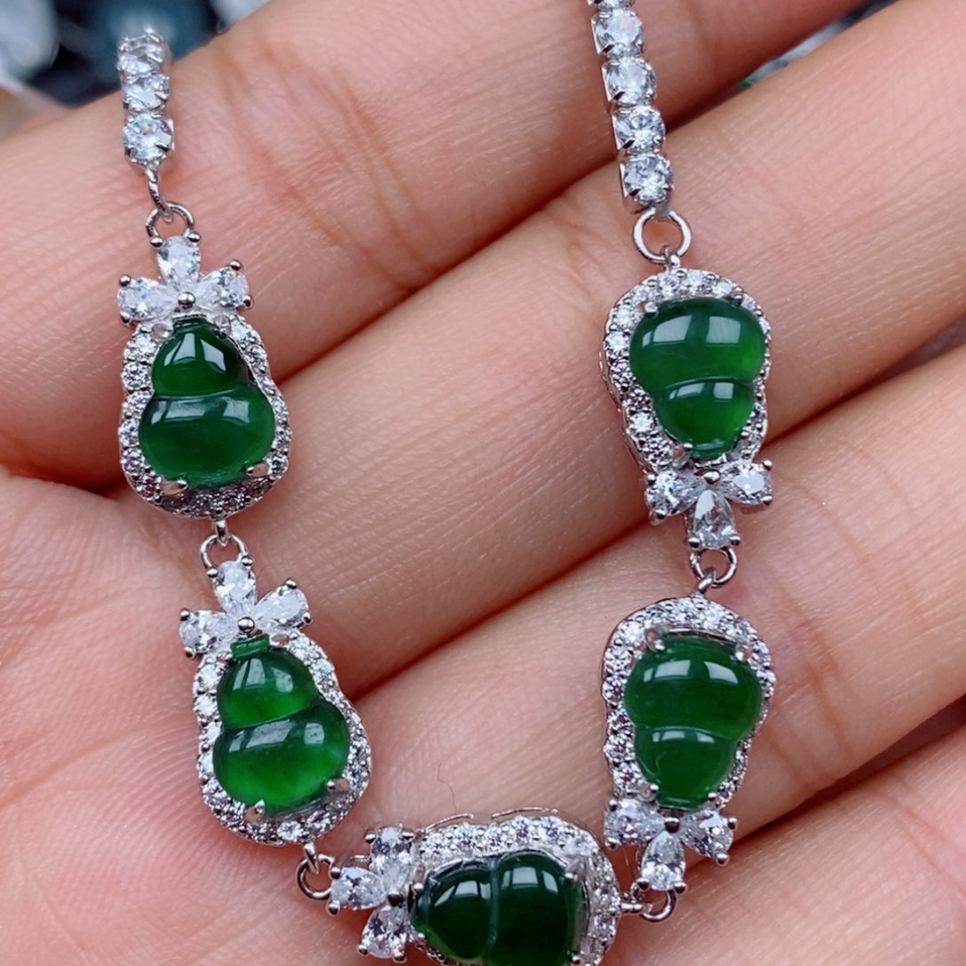 翡翠手链未镶嵌戒指