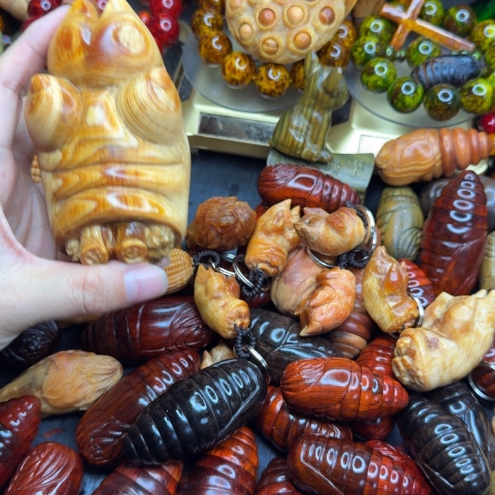 松木琥珀木文玩把件