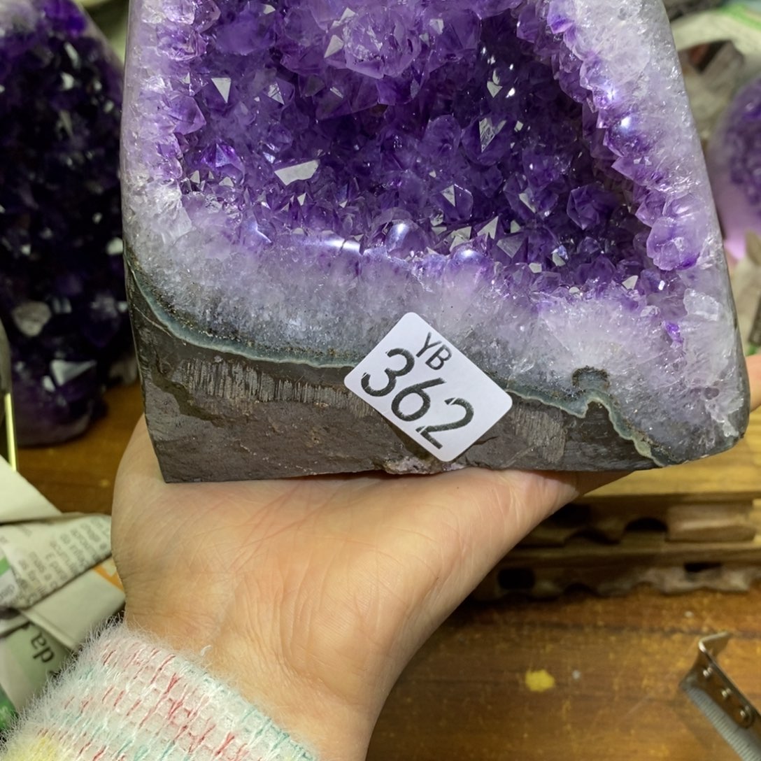紫晶大型摆件（非配饰）未镶嵌
