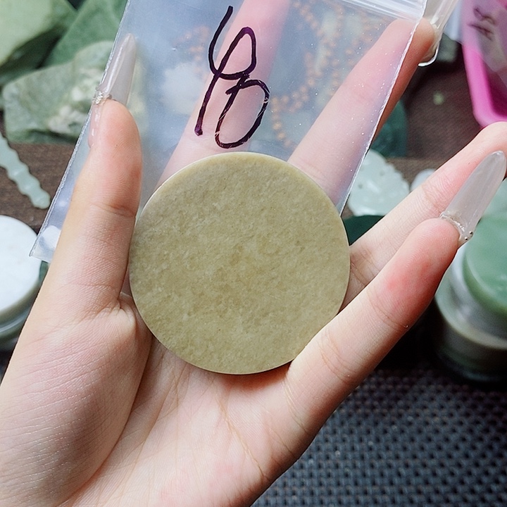 和田玉（糖玉）未镶嵌珠宝半成品