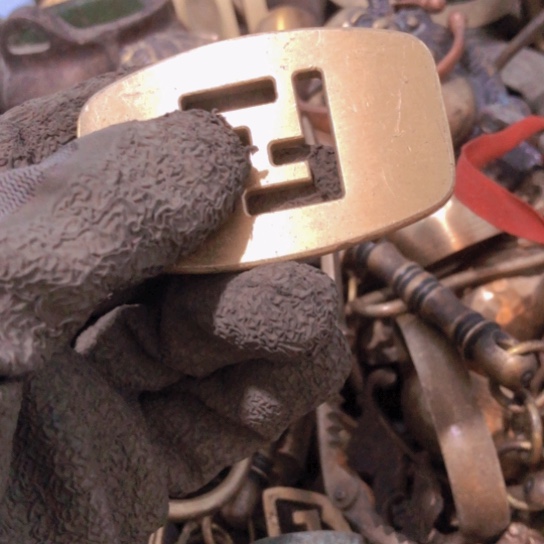 吾***缘闪电购铜摆件工艺品