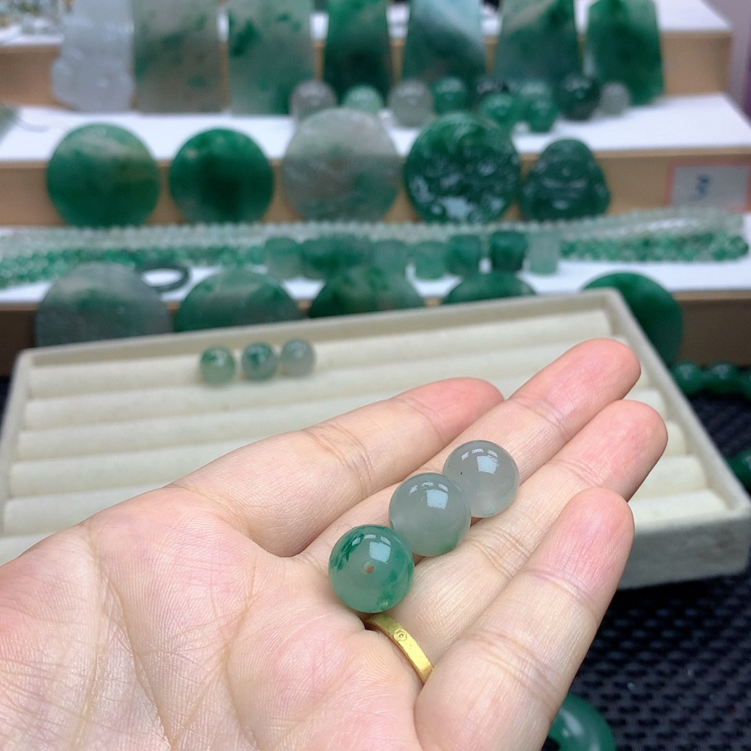 未镶嵌石英质玉珠宝半成品