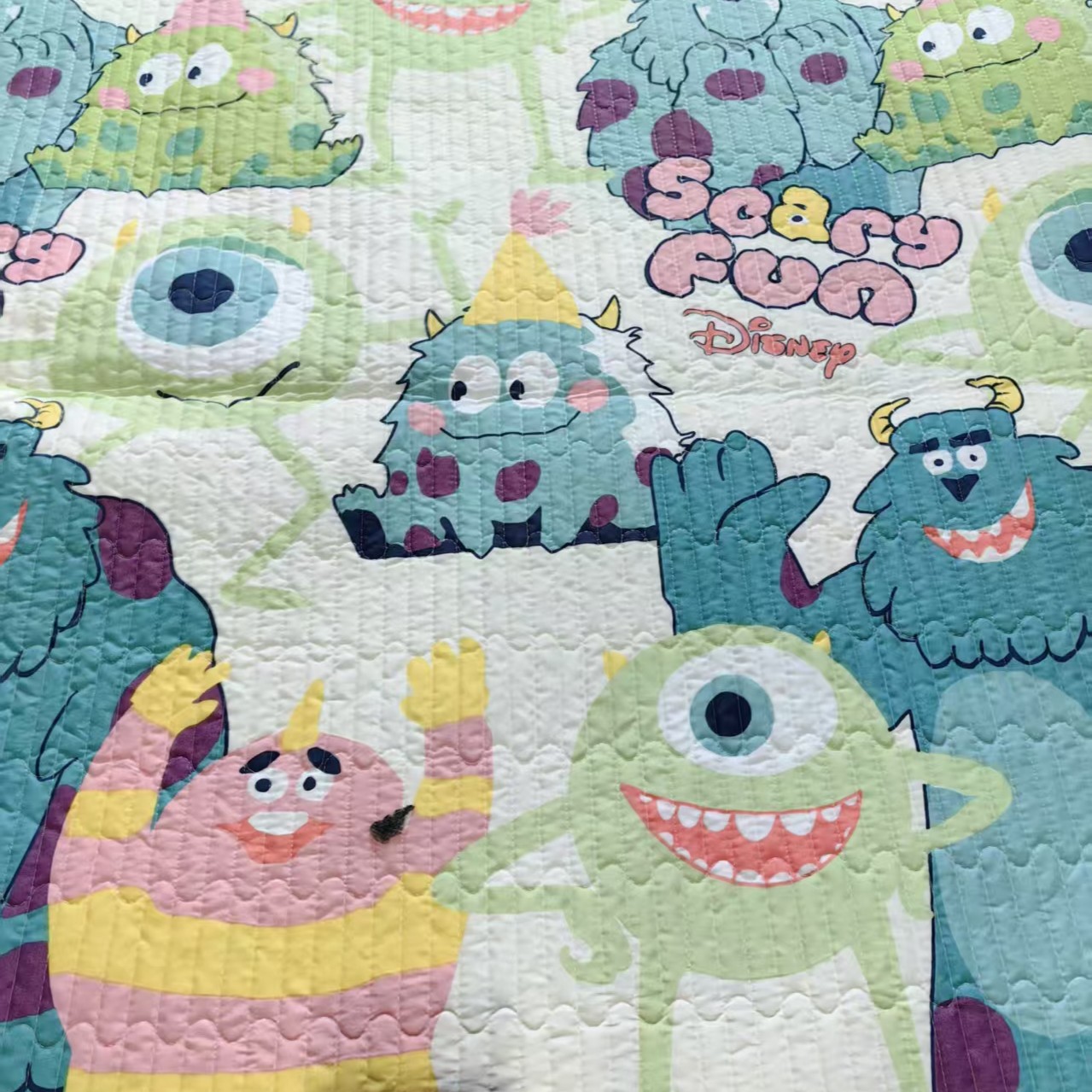 大眼怪200*230水洗棉加厚绗缝床盖