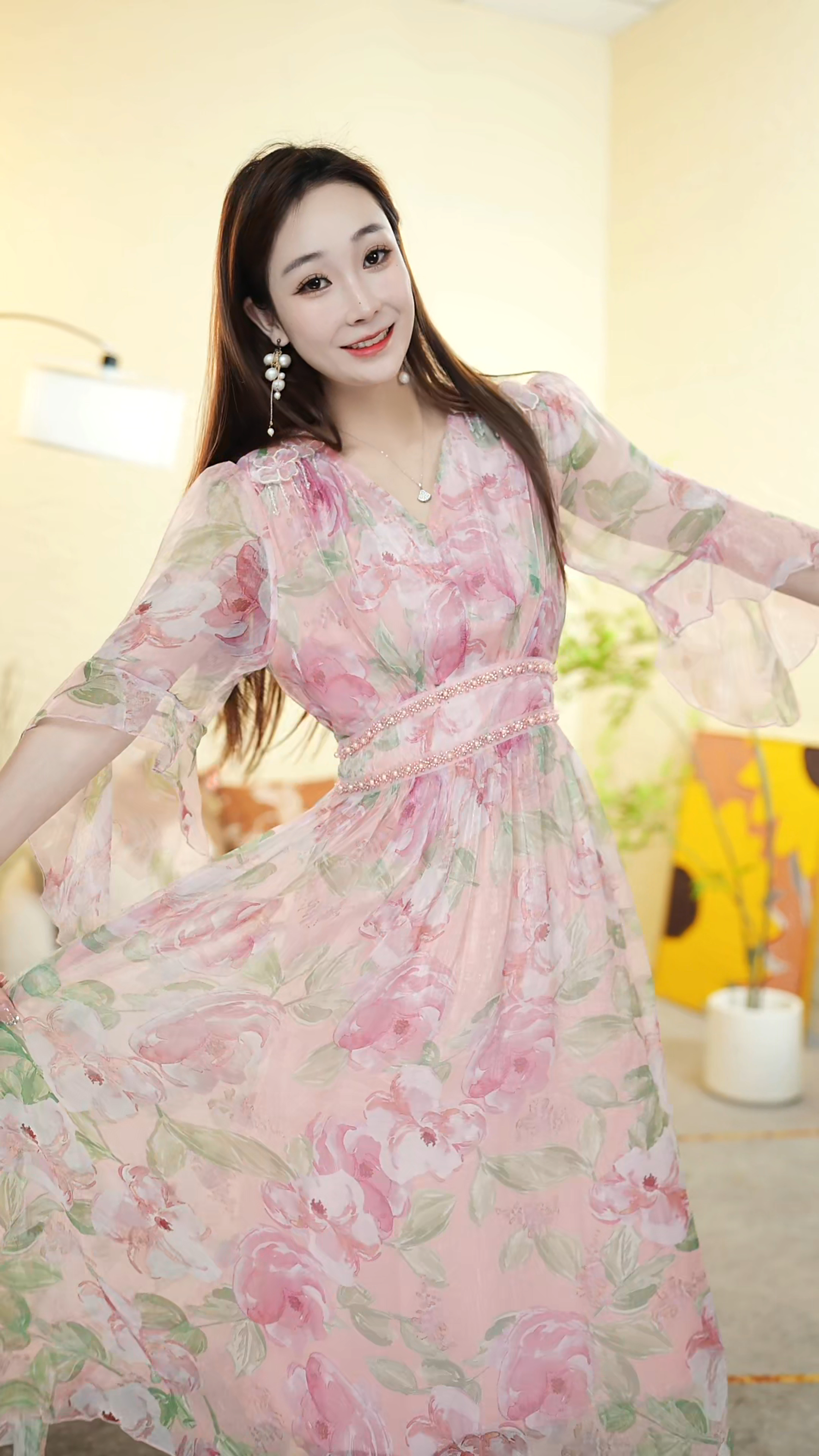 花仙子V领大摆裙碎花印花夏季连衣裙春夏长款显瘦日系