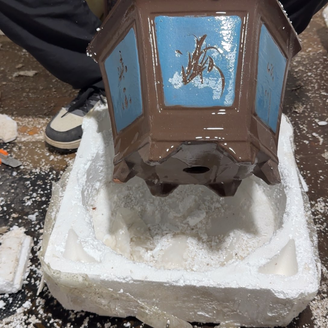 紫砂花盆口径27.23.17颜色不指定