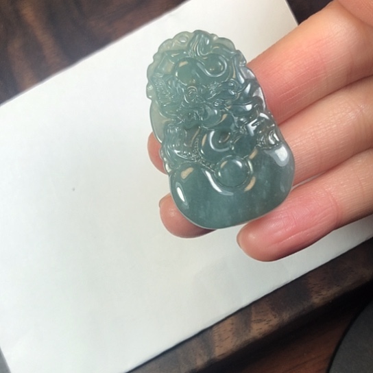 翡翠未镶嵌颈饰缅甸A货，每天下午1点半开播