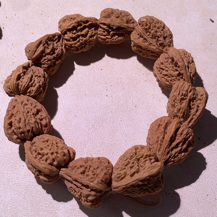 手串文玩核桃8****5…………