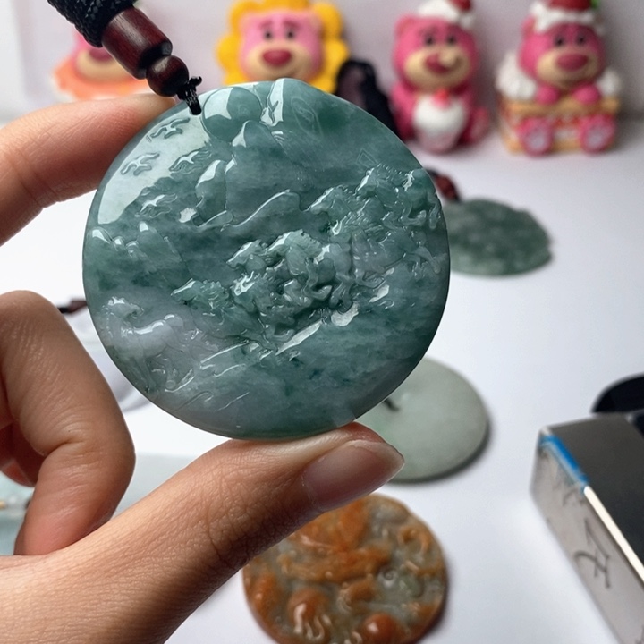 翡翠未镶嵌颈饰翡翠