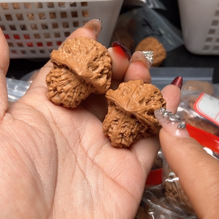 文玩核桃吊坠蛇头16