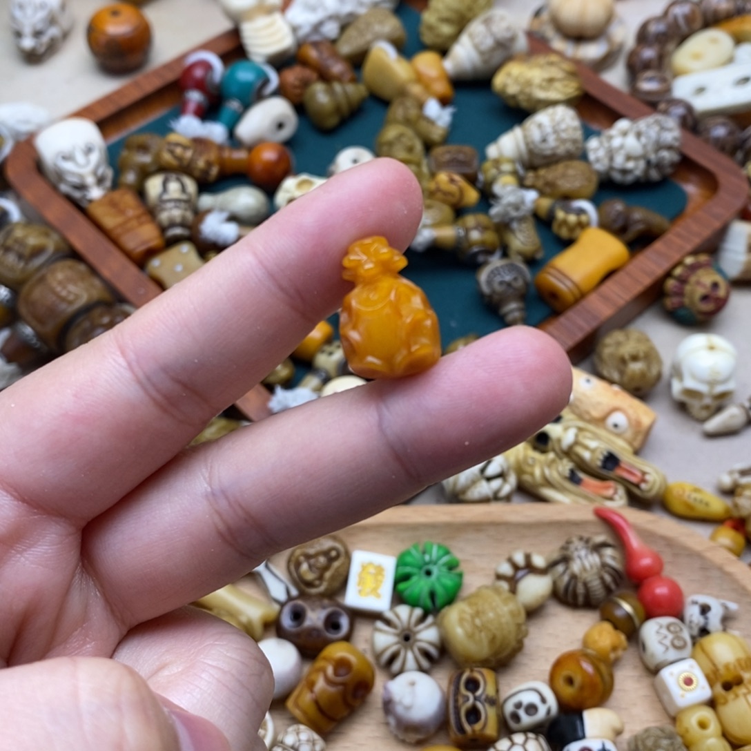 J***e其他驼骨配饰配件