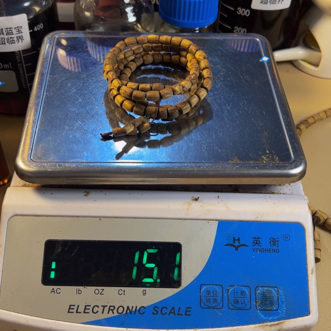 沉香沉香碎屑白棋楠乌身随型多圈