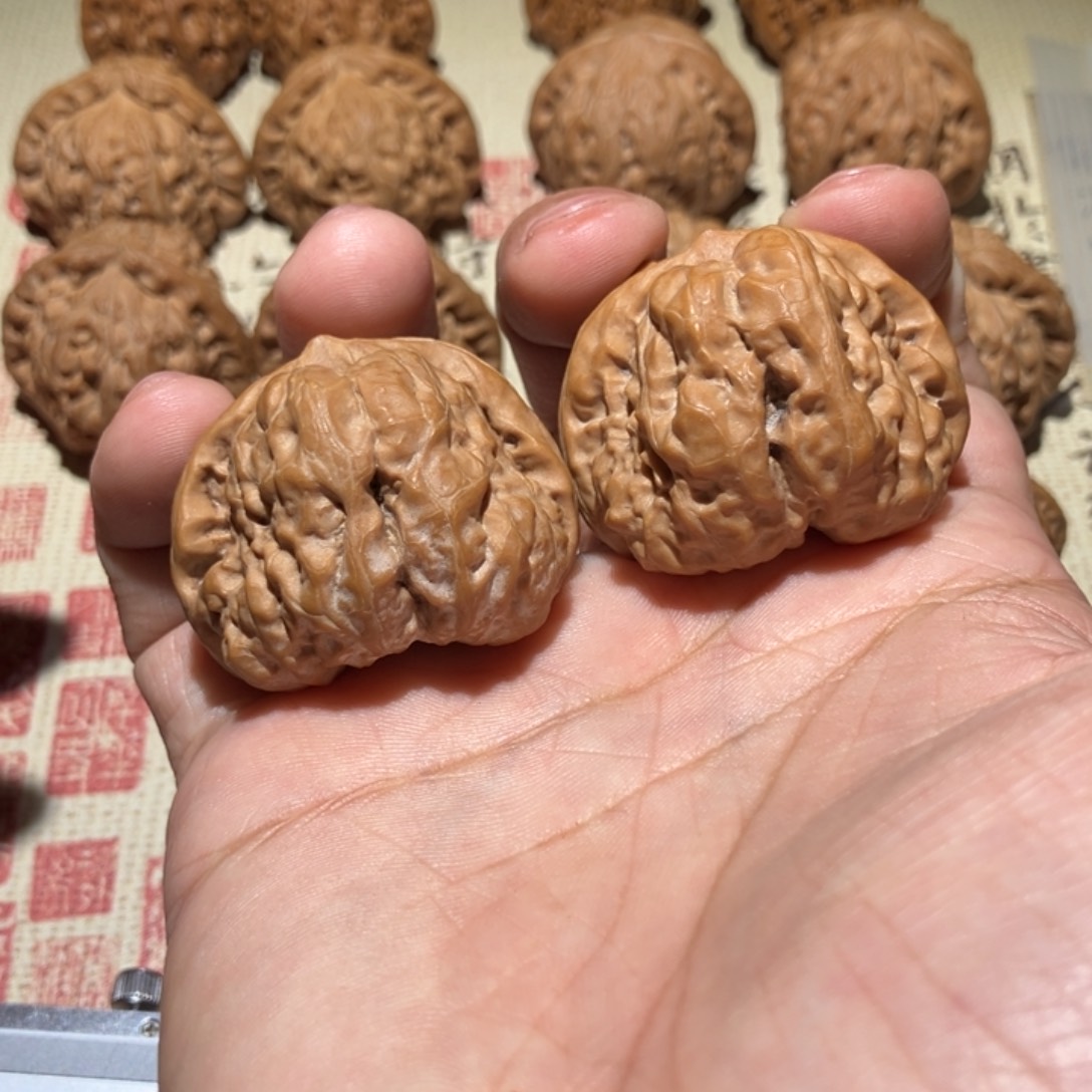 文玩核桃吊坠蛤蟆头40尺全品不面试