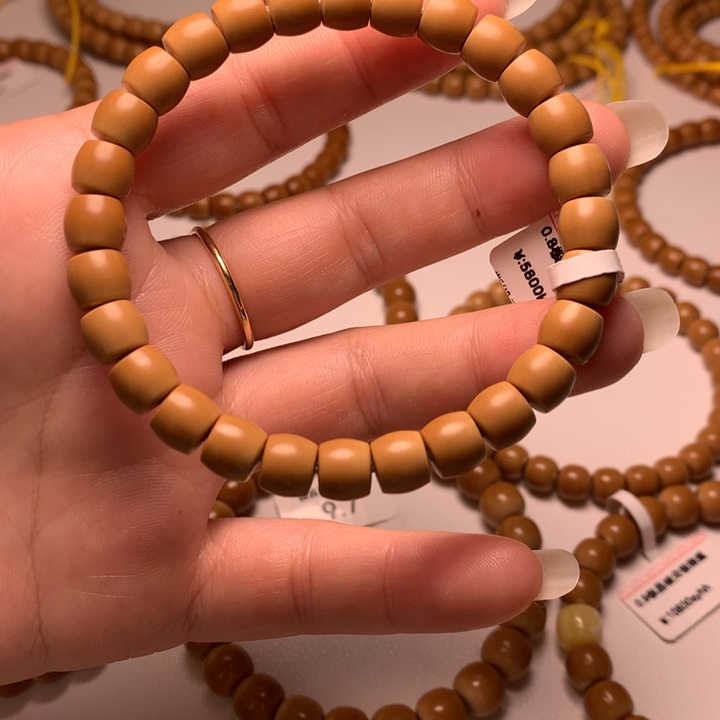 吊坠橄榄核核尖直切