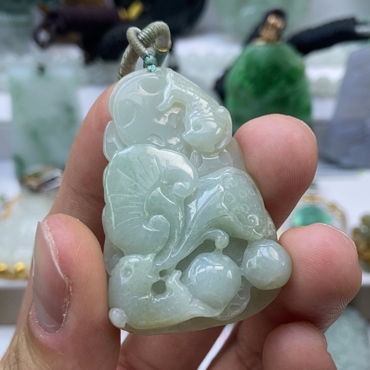 翡翠颈饰未镶嵌缅甸A货翡翠