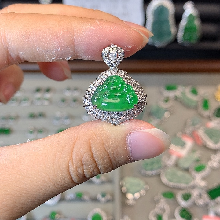 翡翠未镶嵌颈饰吊坠