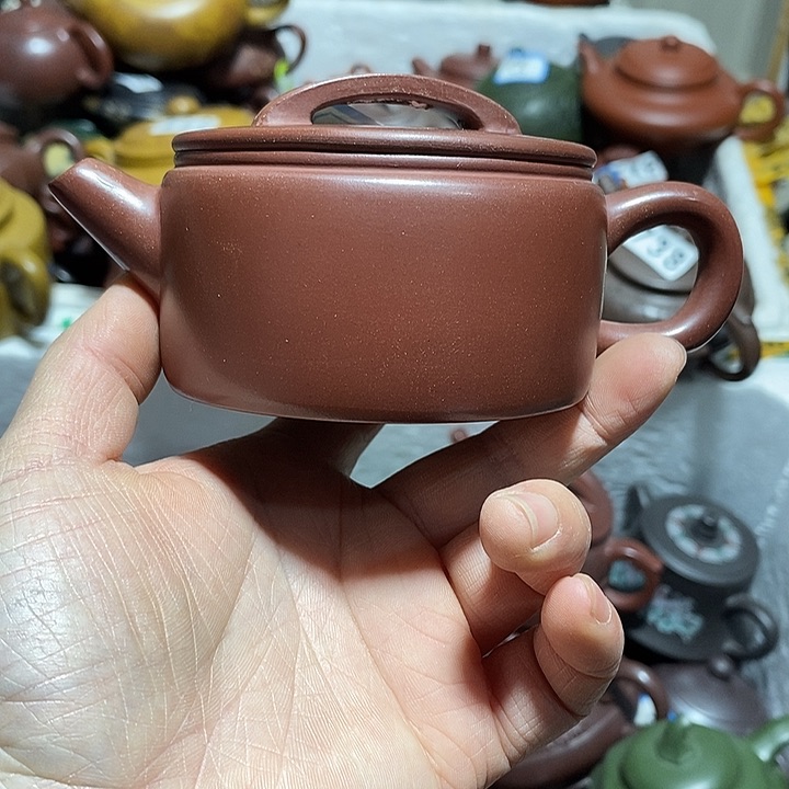 紫砂茶壶微瑕微笑