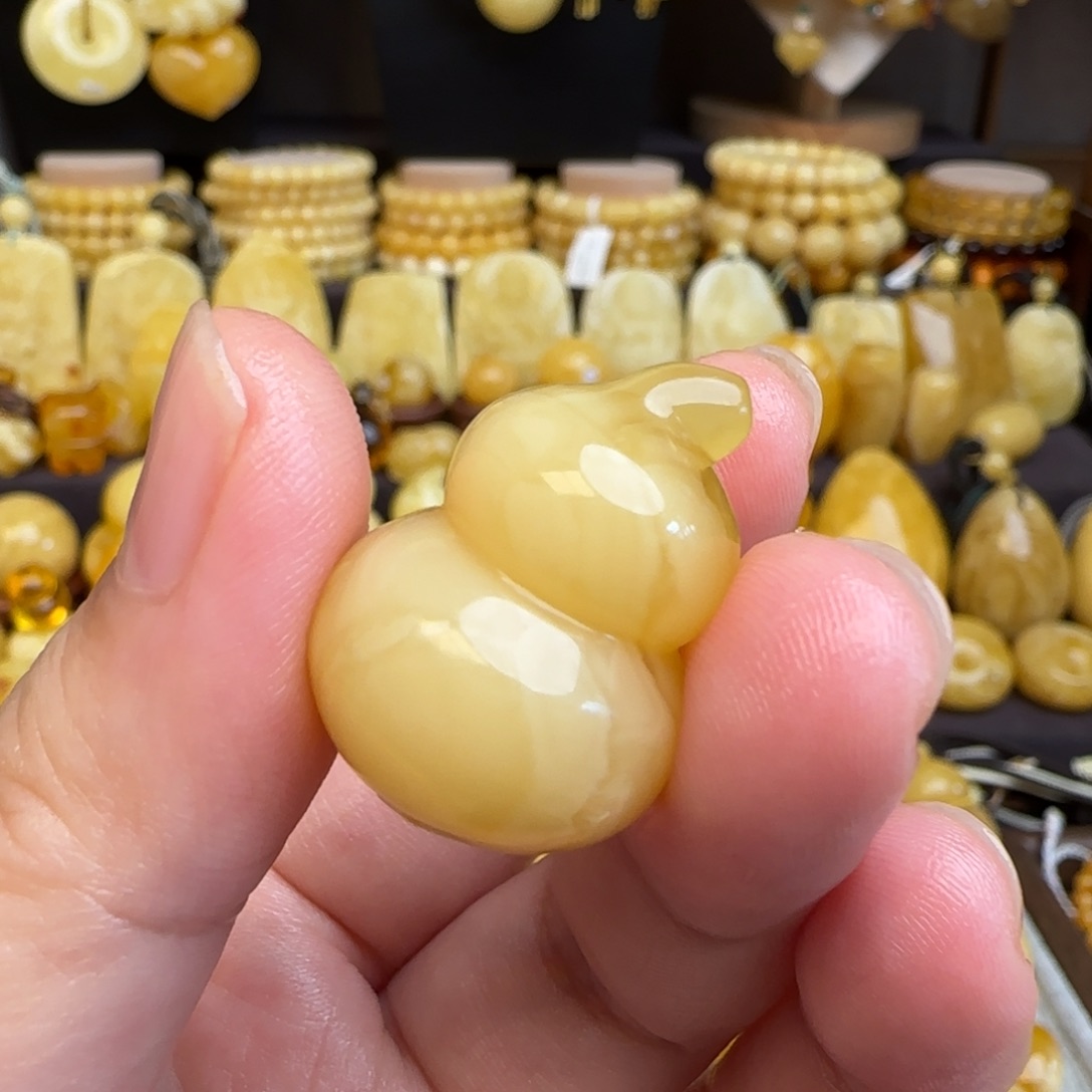 琥珀吊坠(不含链)未镶嵌天然俄料浓蜡妖花蜜蜡葫芦吊坠