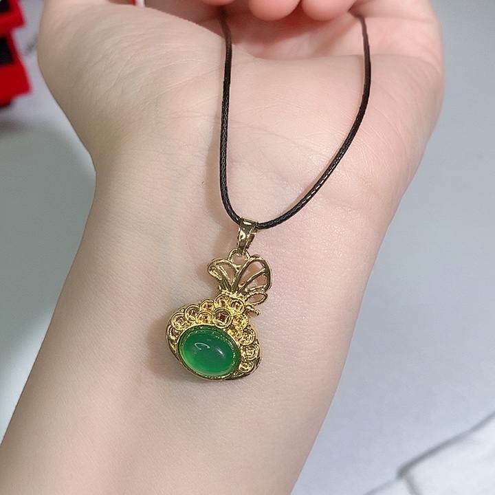 玛瑙/玉髓颈饰合金