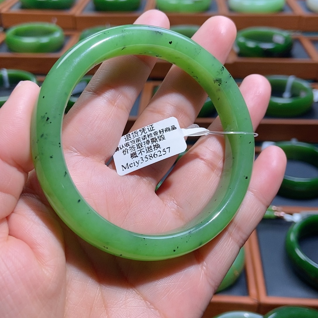 和田玉（碧玉）未镶嵌手镯苹果绿5960