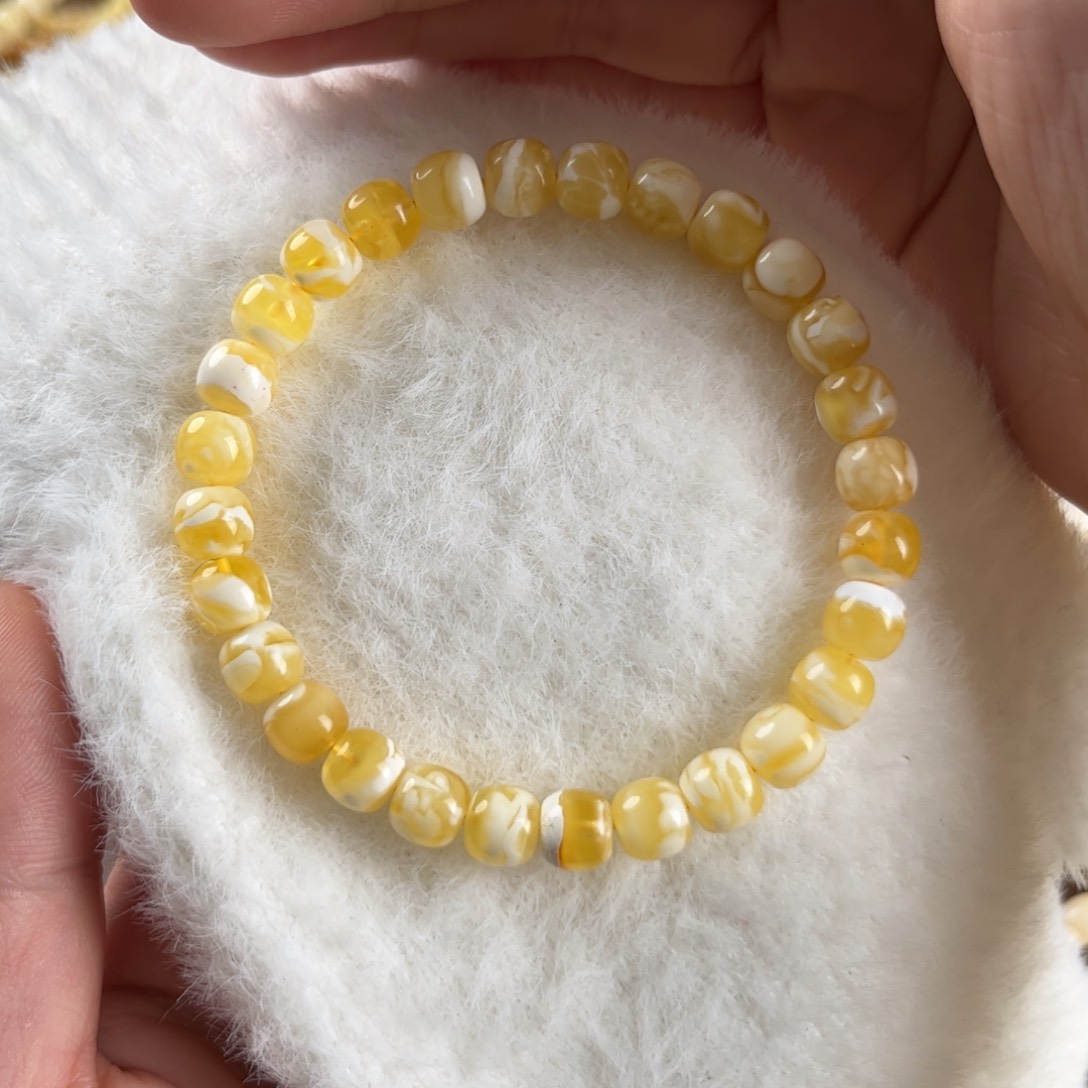 琥珀裸石未镶嵌蜜蜡