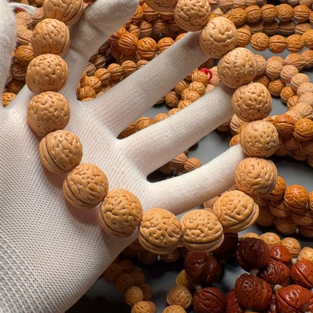 平***乐桃核手串盘锦肌肉手持白茬