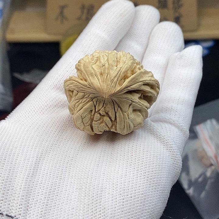 用***5文玩核桃吊坠白瓜不退不换