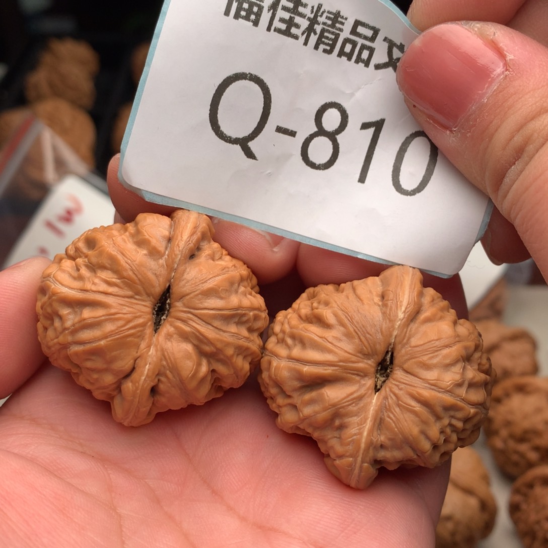 文玩核桃把件39元宝……..