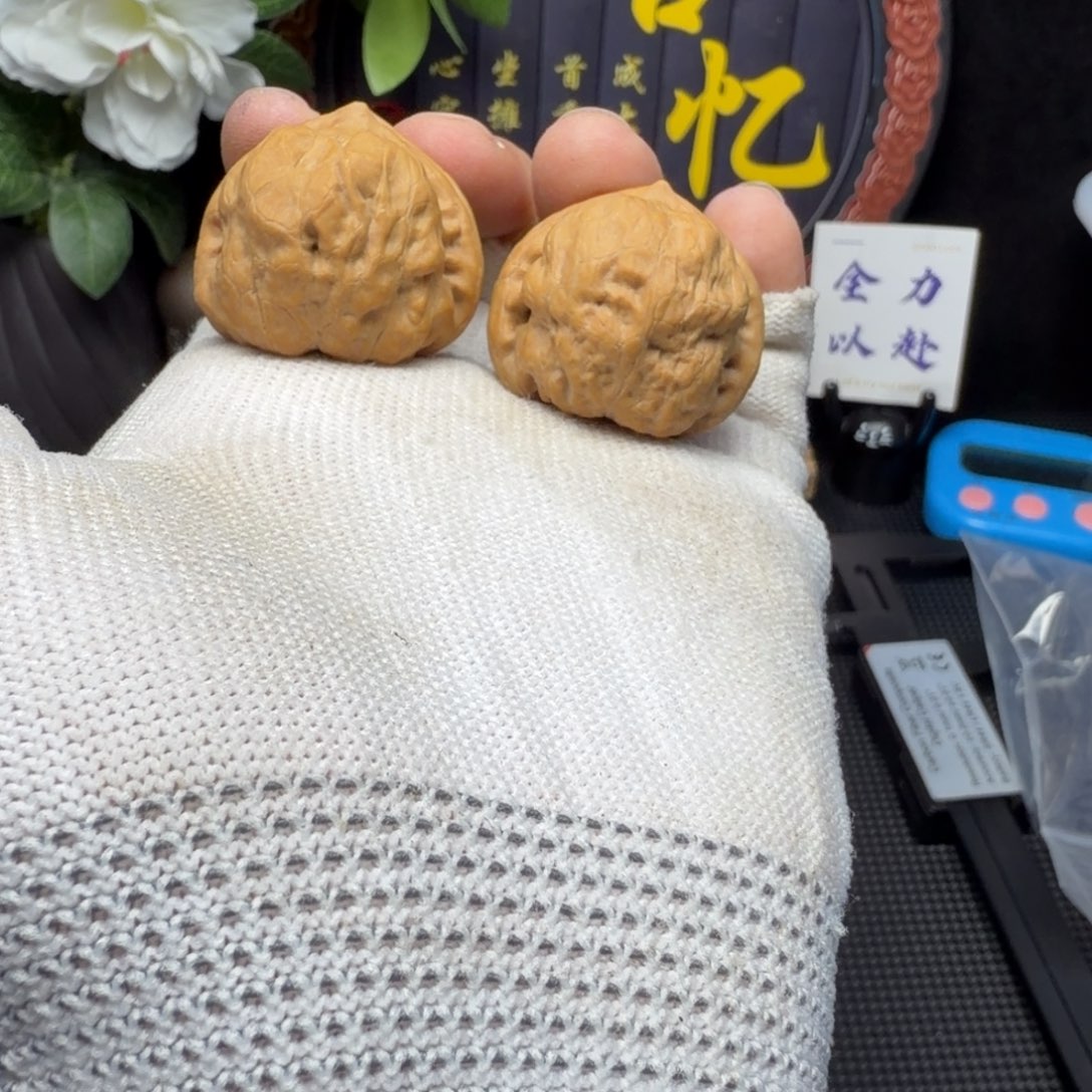 用***4吊坠文玩核桃古蝉