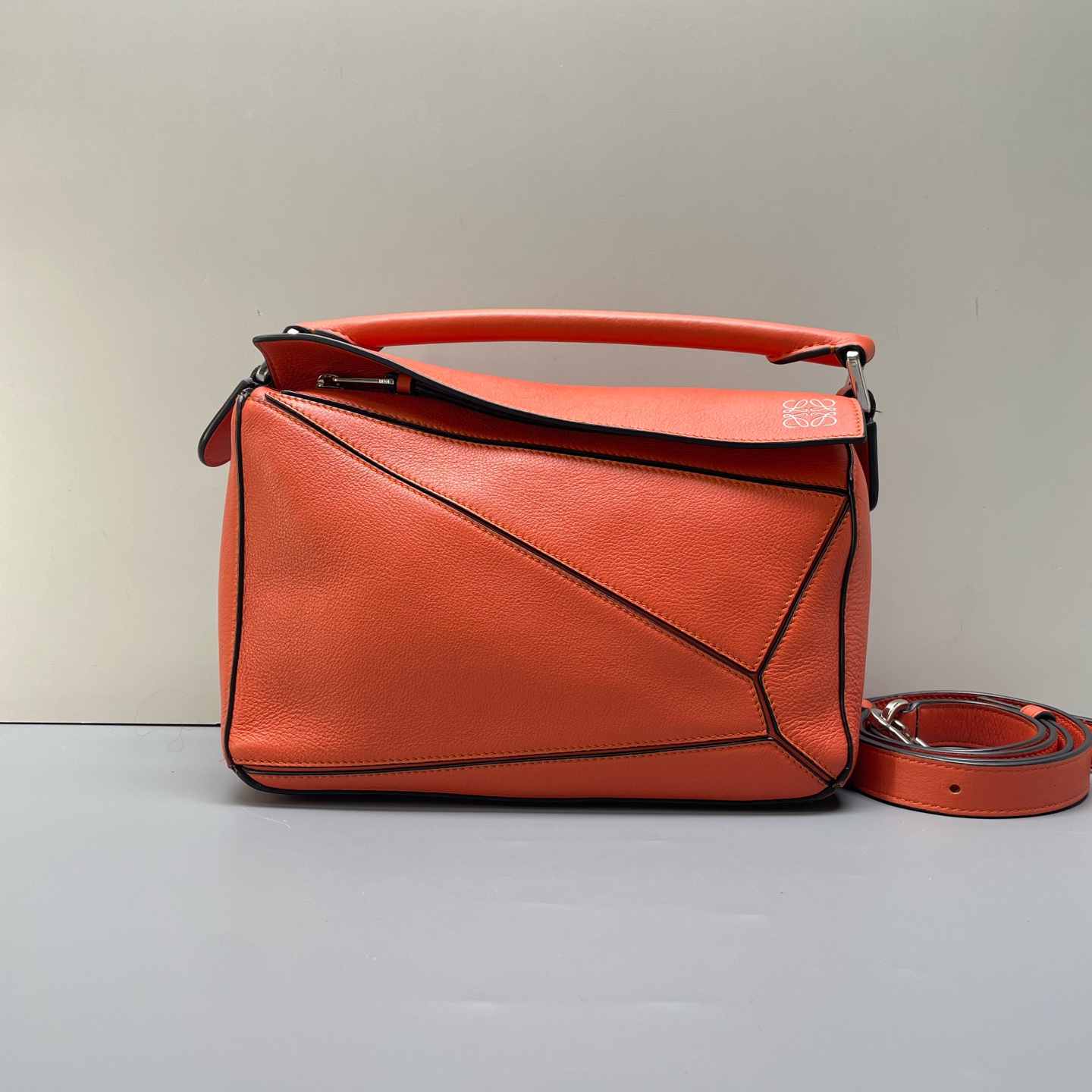 95新 LOEWE/罗意威 优选/Puzzle小号橘色几何包/24×14×11/Z121861