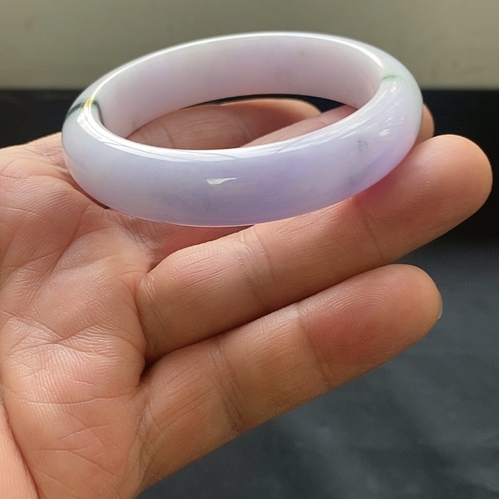 月***美翡翠未镶嵌手镯正