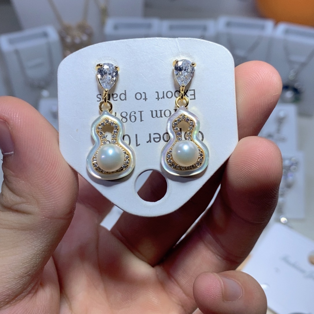 银S925镶嵌淡水珍珠耳饰