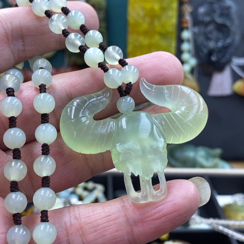 【闪购商品】未镶嵌蛇纹石玉吊坠