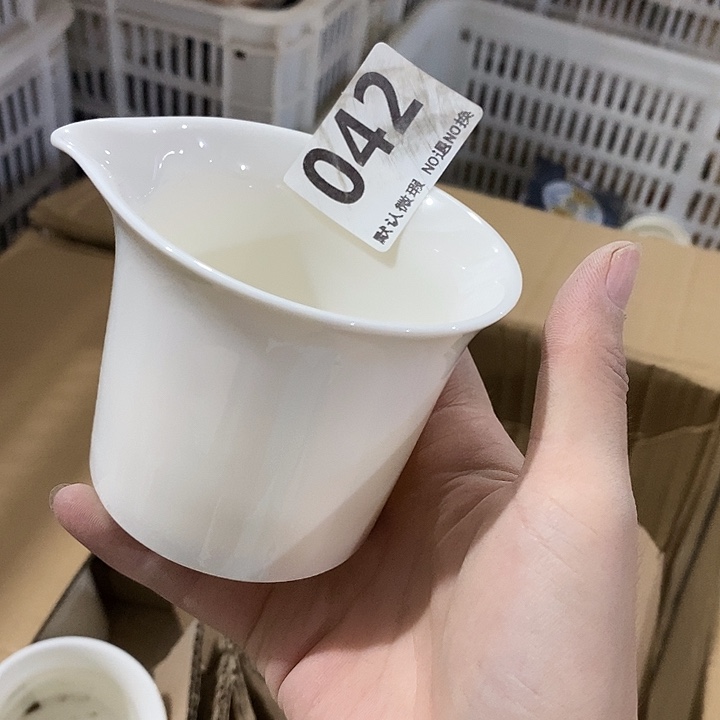 茶具微瑕，介意勿拍