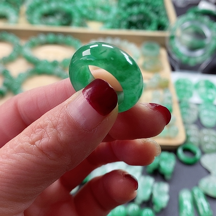 石英质玉戒圈未镶嵌