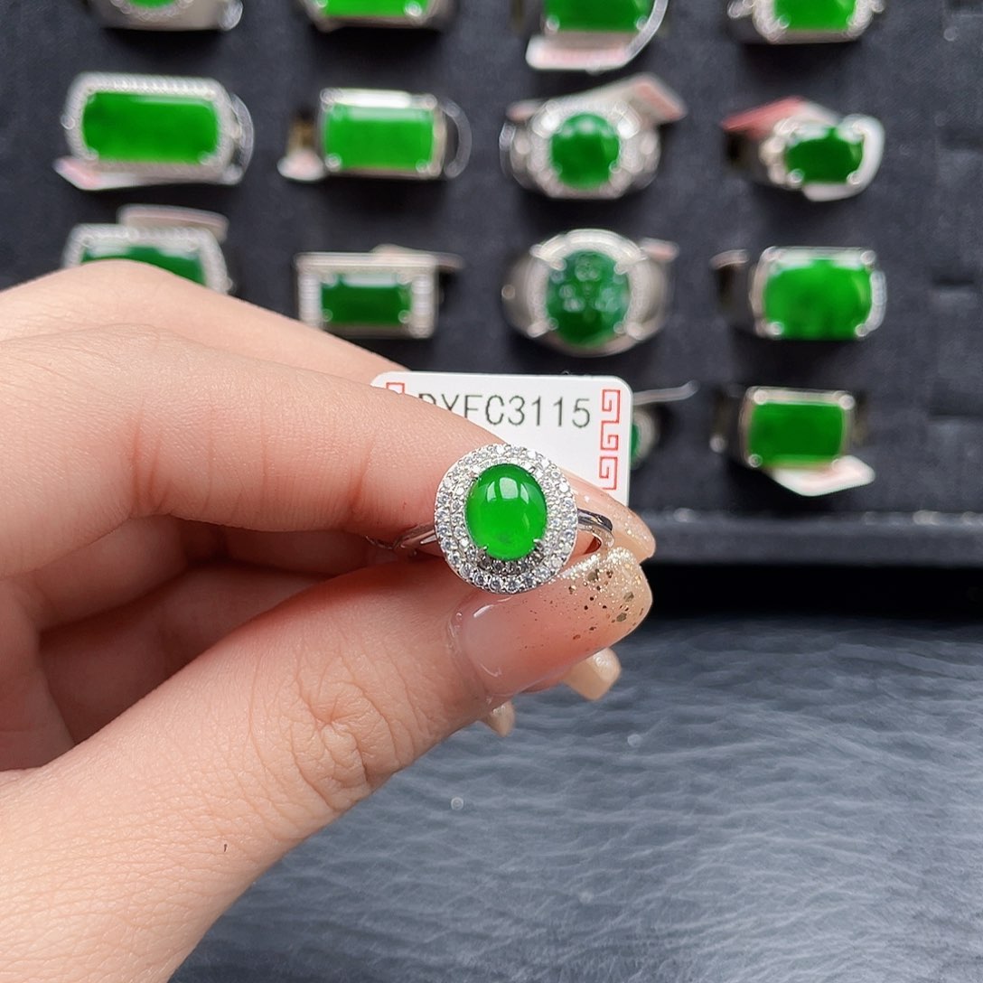 翡翠戒指银S925镶嵌9*3编号3115