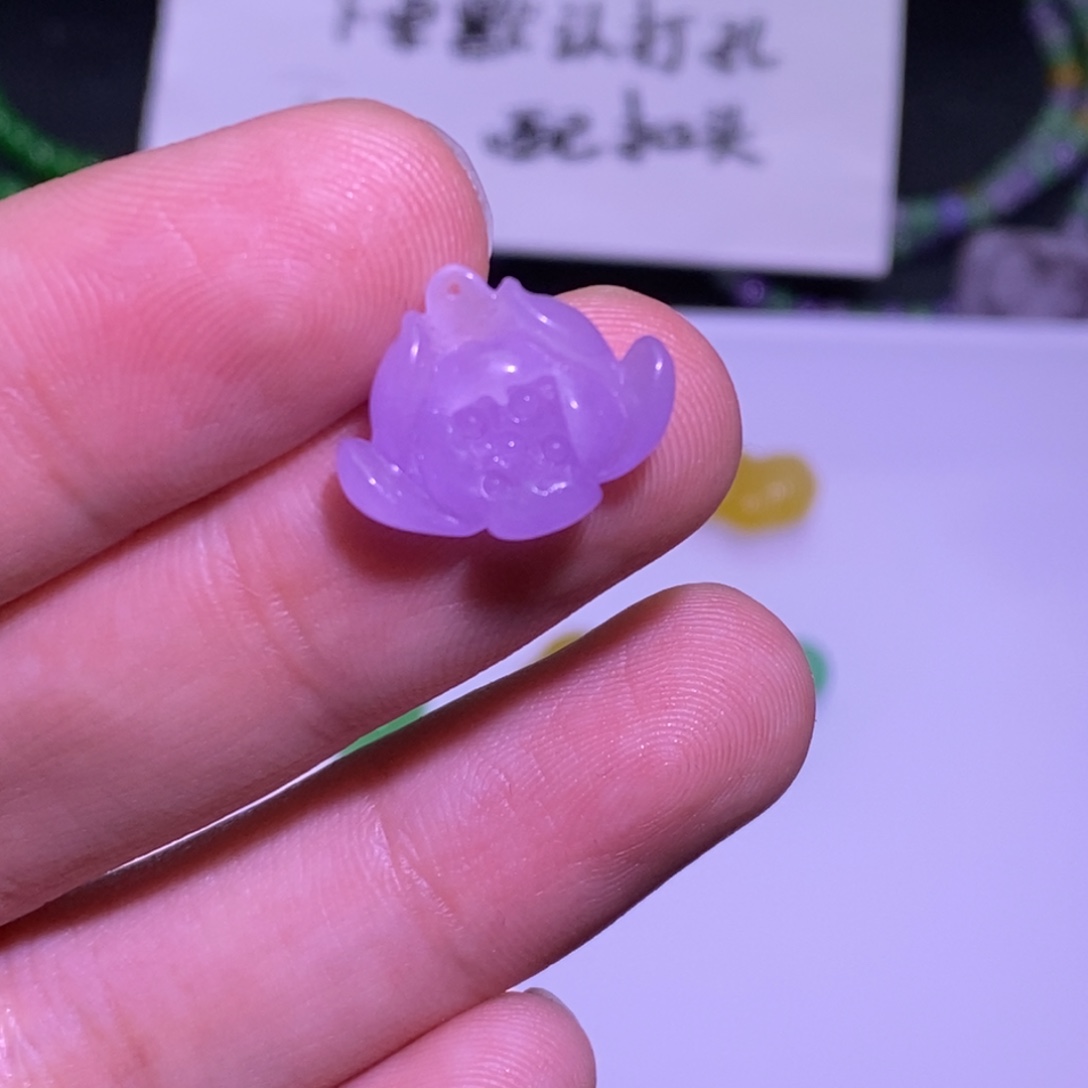 翡翠未镶嵌颈饰吊坠