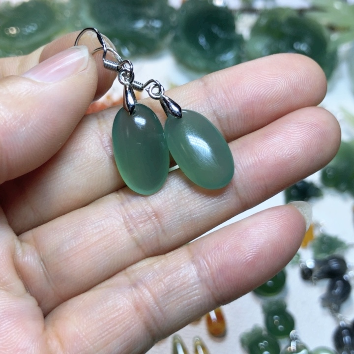 【闪购商品】蛇纹石玉挂件未镶嵌