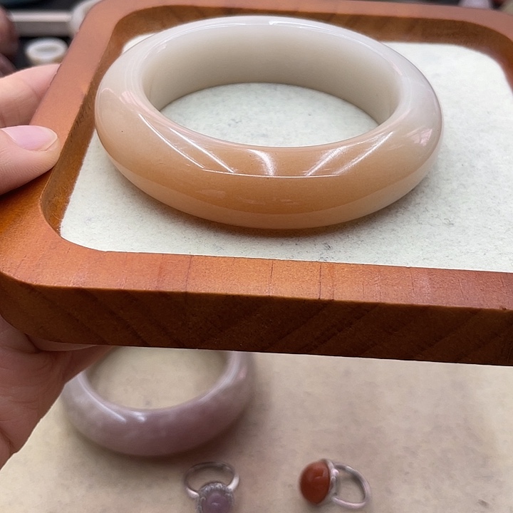 石英质玉圈口60未镶嵌