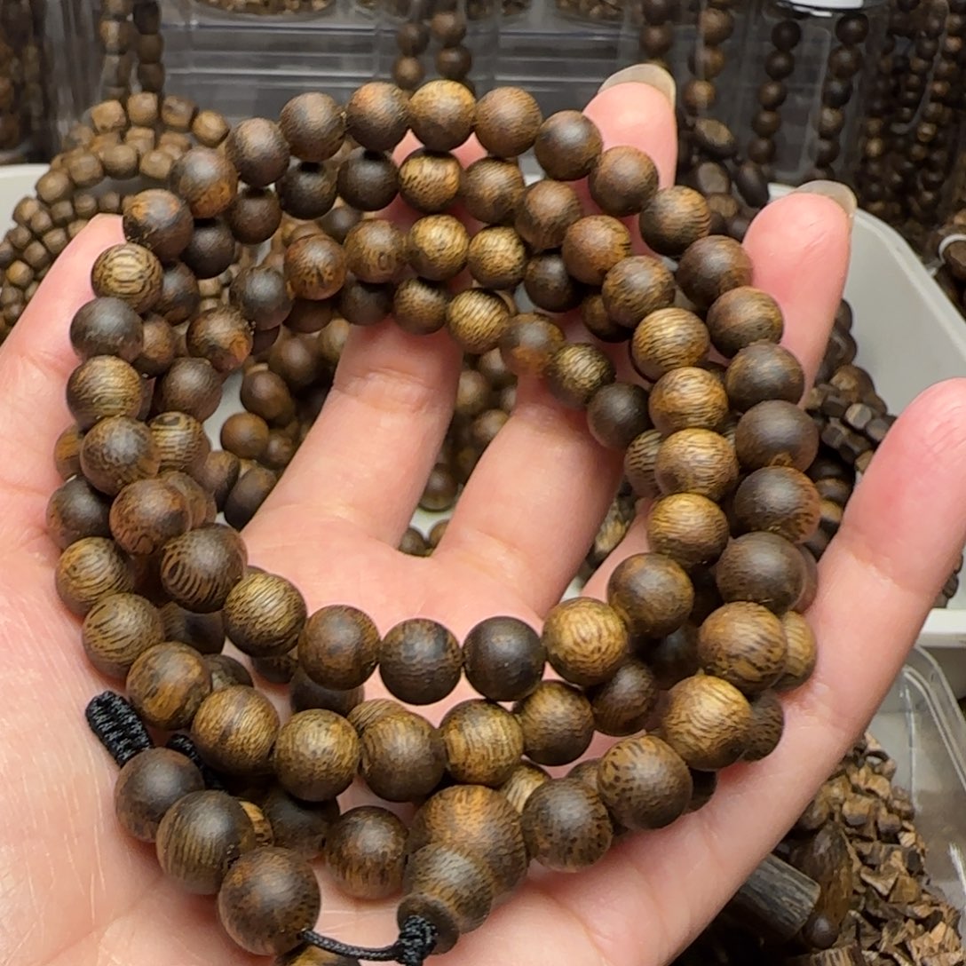 沉香手串扬*多圈08规格圆珠乌身28克老料