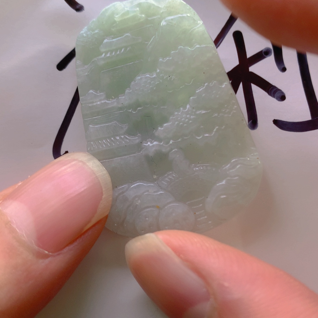 翡翠未镶嵌颈饰翡翠