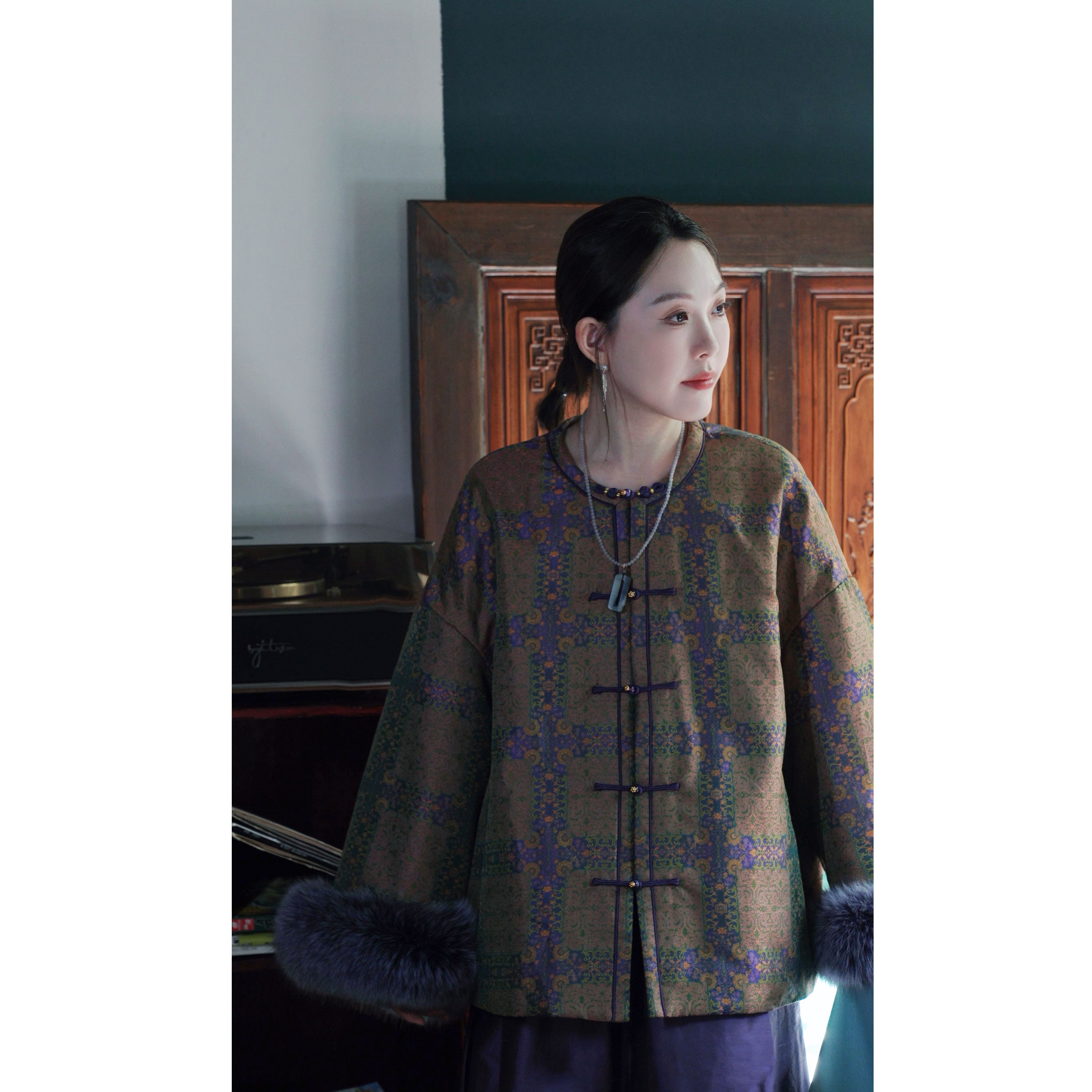 蜀锦·紫菱锦绣！桑蚕丝新中式狐狸毛手袖棉服外套！GZ6729