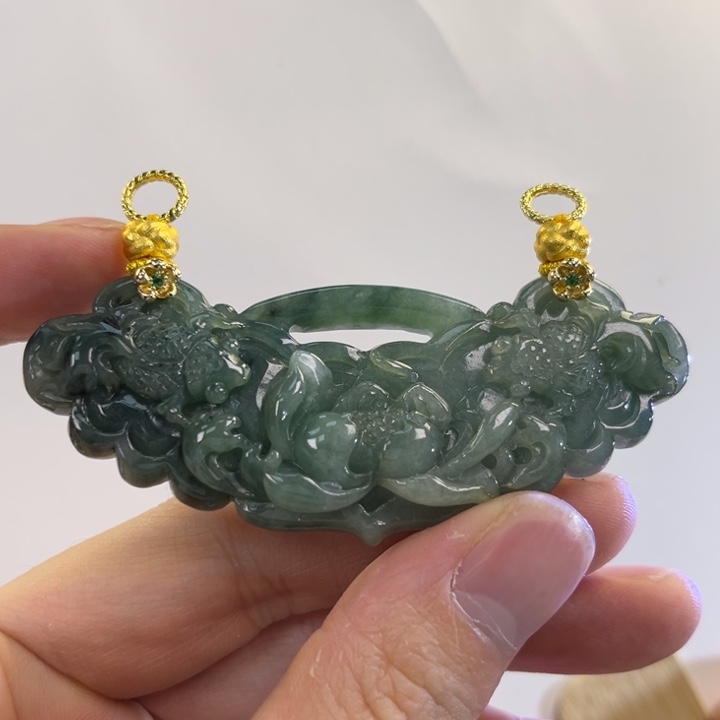 翡翠吊坠(赠链)未镶嵌代编织