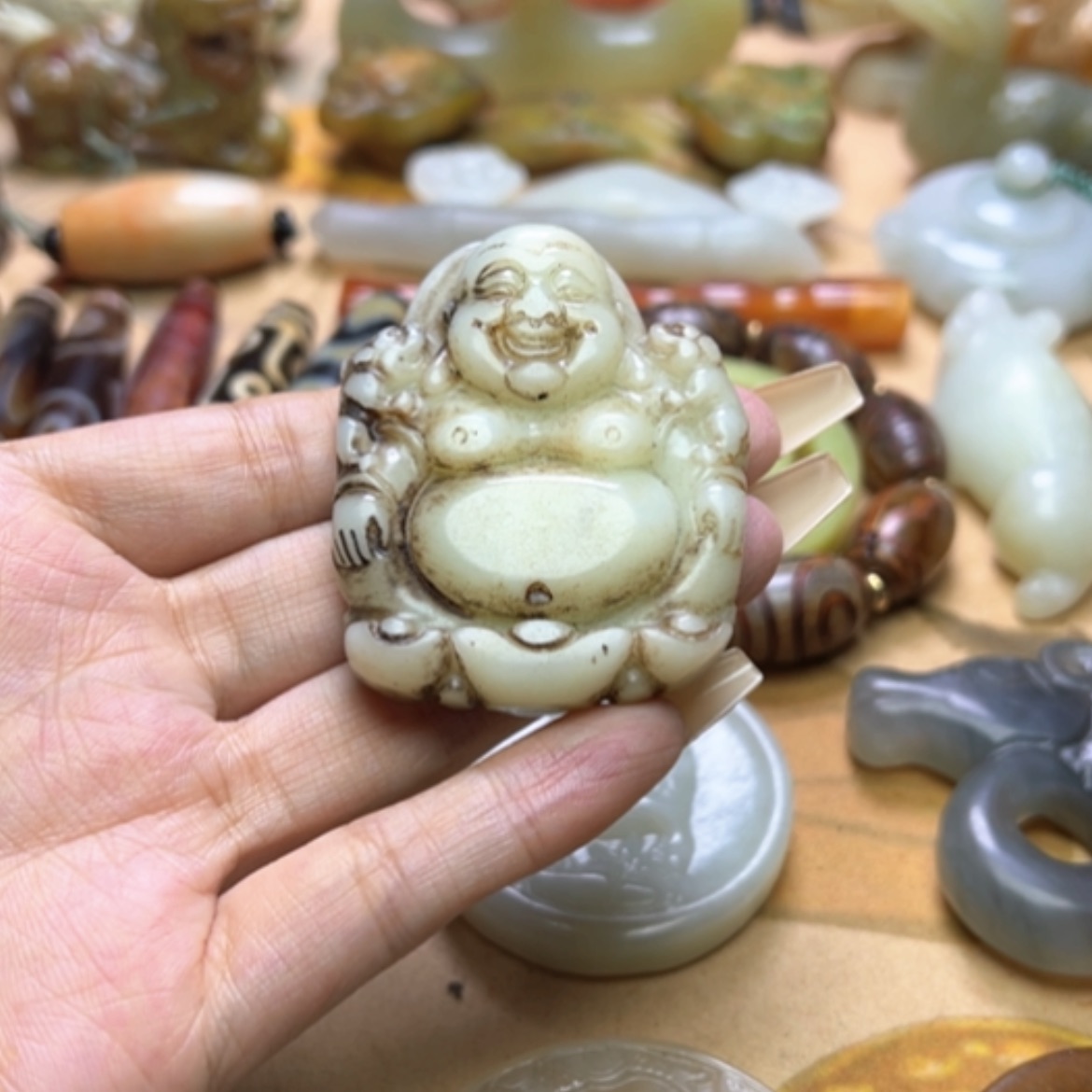 【闪购商品】蛇纹石玉颈饰未镶嵌