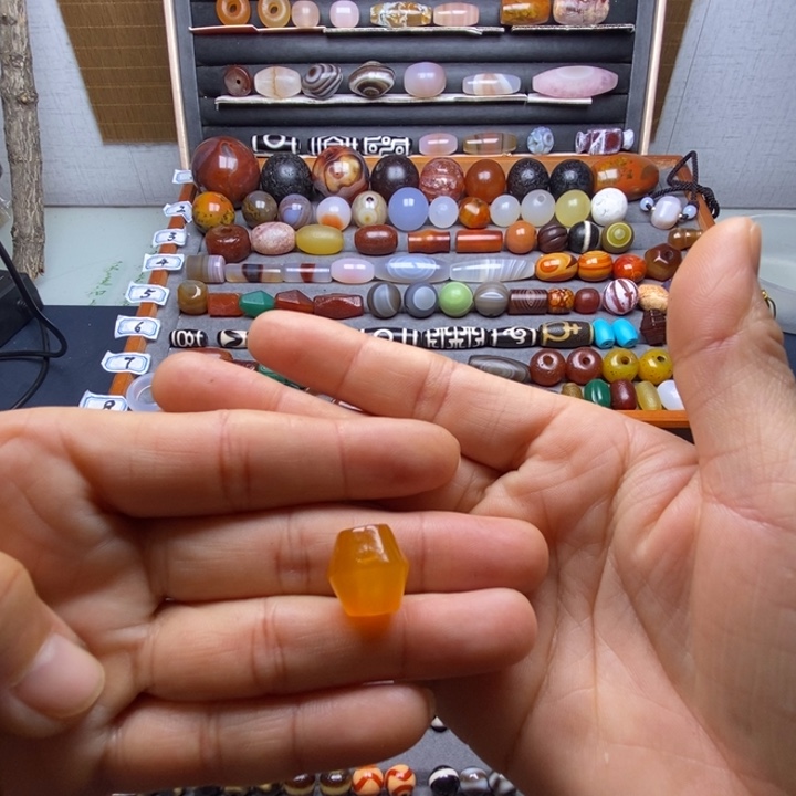 玛瑙/玉髓未镶嵌巴西玛瑙饰品桶珠