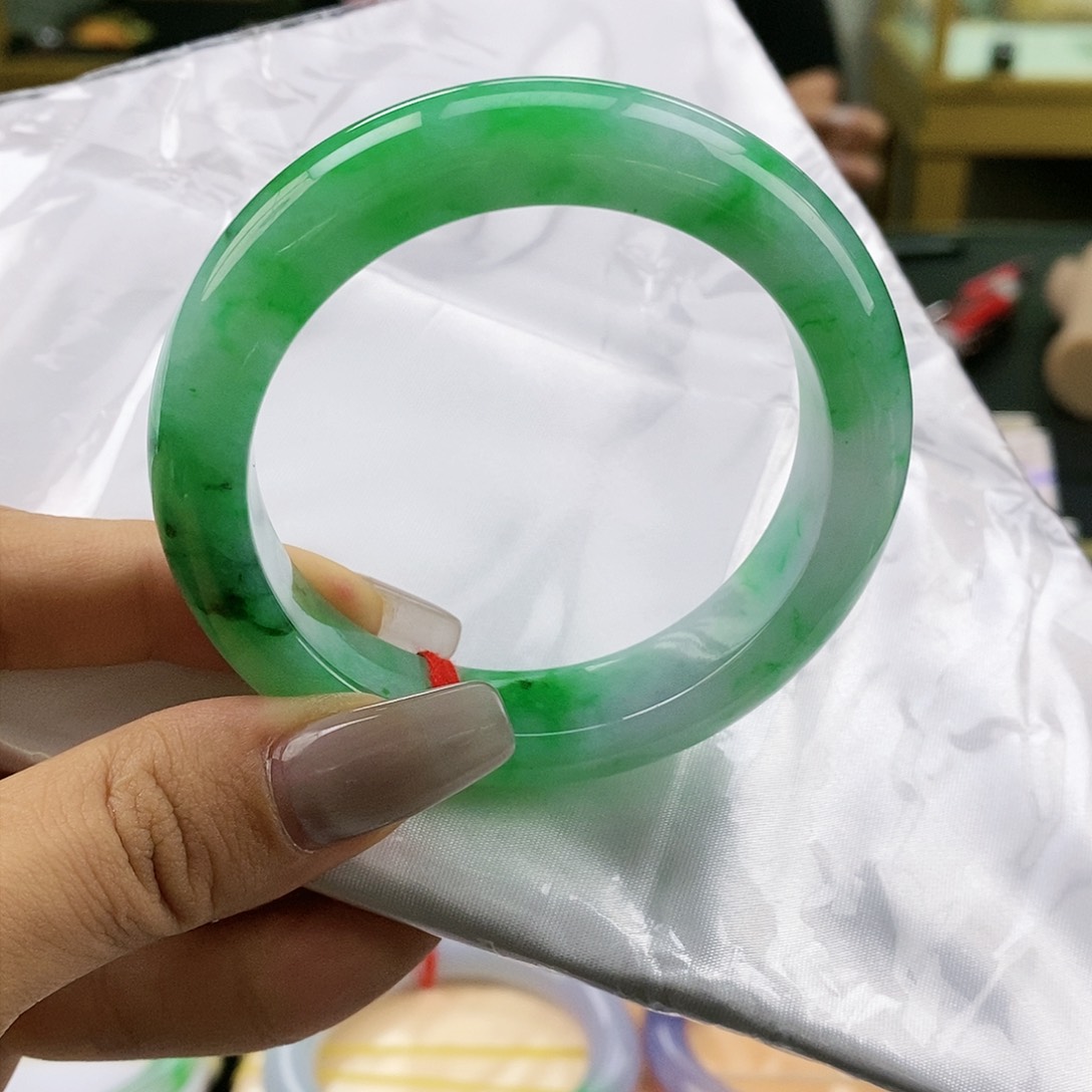 【闪购商品】未镶嵌手镯翡翠